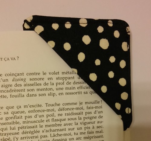 Couture #2 : 1er marque page de coin