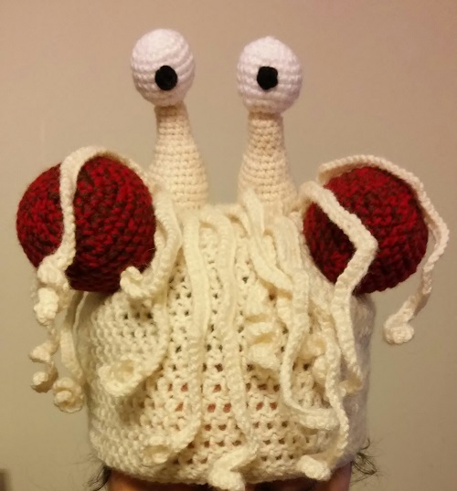Crochet #35 : Bonnet Monstre en spaghetti volant (Pastafarisme)